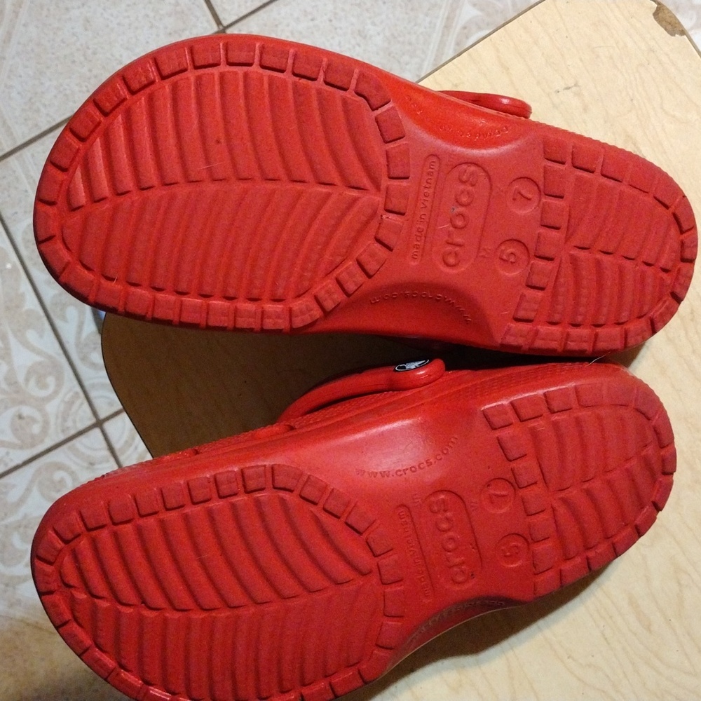 Red Crocs - Picture 2 of 2